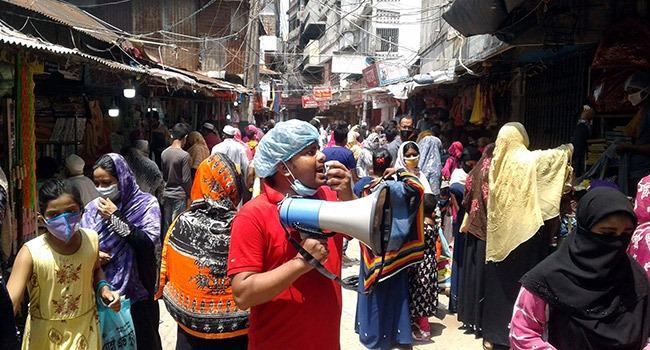 ফরিদপুরে বন্ধ করা হয়েছে সকল মার্কেট ও বিপণী বিতান