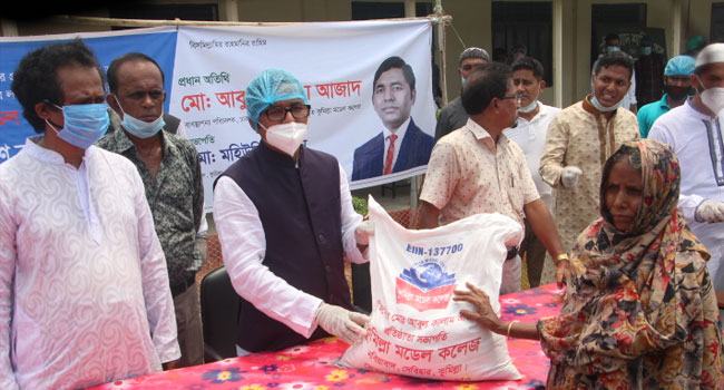 দেবিদ্বারে ১০ হাজার পরিবারের মাঝে খাদ্য সহায়তা