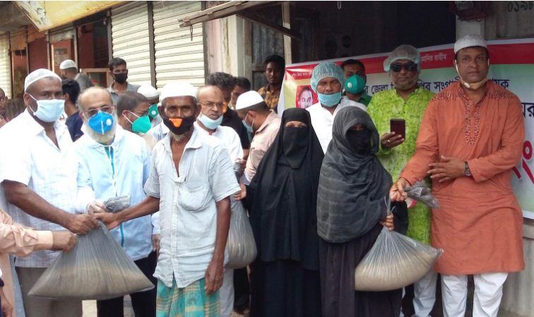 চাঁদপুরে ৫ হাজার পরিবারের মাঝে জেলা বিএনপি’র ত্রাণ বিতরণ কার্যক্রম শুরু