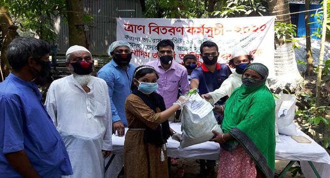 সিরাজদিখানে যুবদল নেতার খাদ্য সহায়তা