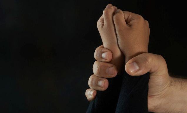 মেরে ফেলার ভয় দেখিয়ে শিশুকে বলাৎকার