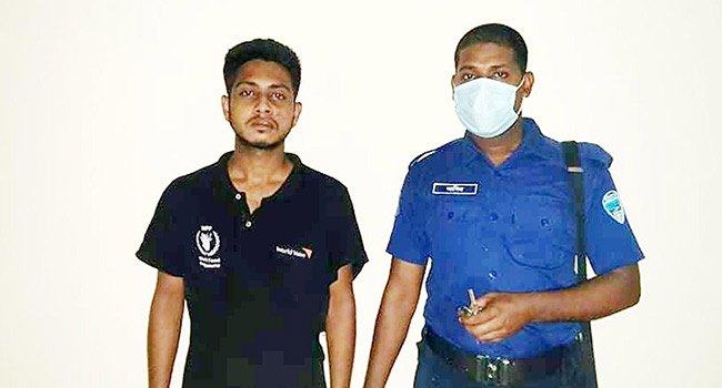 চালককে কুপিয়ে মোটরসাইকেল ছিনতাইয়ের চেষ্টা, আটক ছিনতাইকারী