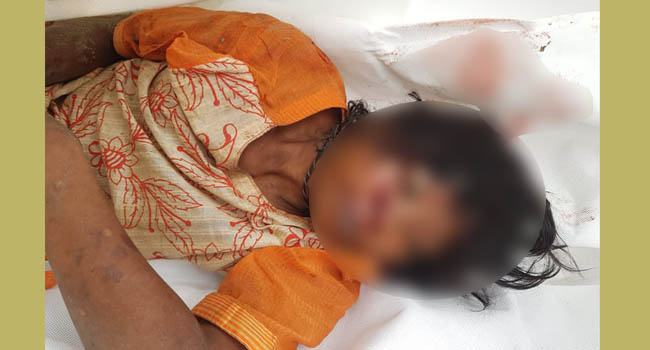 পুঠিয়ায় মহাসড়কের পাশে অজ্ঞাত নারীর লাশ উদ্ধার