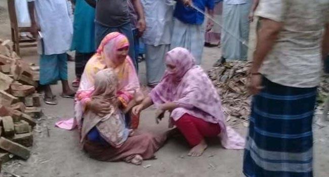 ফেনীতে করোনা সন্দেহে শ্বাশুড়িকে রাস্তায় ফেলে যায় পুত্রবধূ !