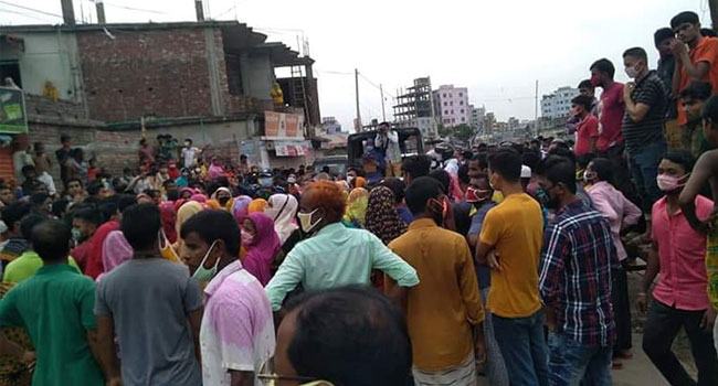 নারায়ণগঞ্জে পরিদর্শনে গিয়ে হামলার শিকার সিভিল সার্জন ও স্বাস্থ্য কর্মকর্তা