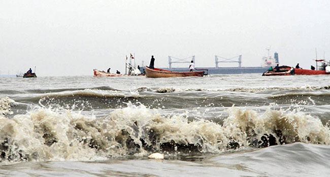ঘূর্ণিঝড় আমফানে চরম ঝুঁকিতে ৫ হাজার পণ্যবাহী জাহাজ