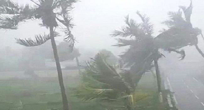 সুন্দরবনে আঘাত হেনেছে আমফান