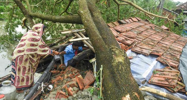 আমফানে পশ্চিমবঙ্গের যেসব এলাকা একেবারে ধ্বংস হয়ে গেছে