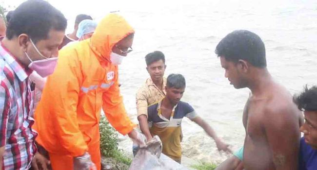বাংলাদেশে আমফানে নিহতের সংখ্যা বেড়ে ১০