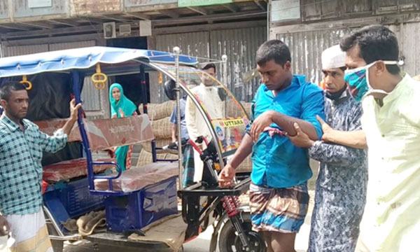 বেতাগীতে ৩ জনকে কুপিয়ে জখম