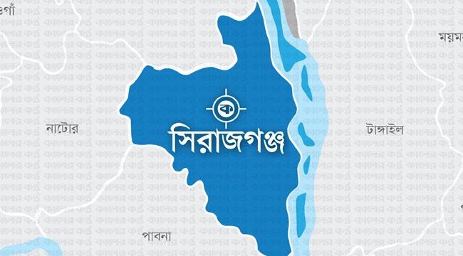 তাড়াশে ঠিকাদারের লোকের হাতে স্বাস্থ্য কর্মকর্তাসহ ৪ জন লাঞ্চিত