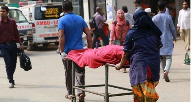 স্বাস্থ্যসেবা বেসরকারি খাত নির্ভর হওয়ার খেসারত দিচ্ছে মানুষ