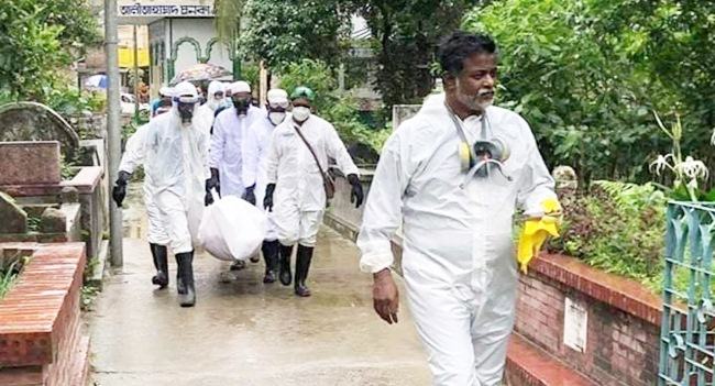 করোনা যোদ্ধা খোরশেদ এবার নিজেই করোনায় আক্রান্ত