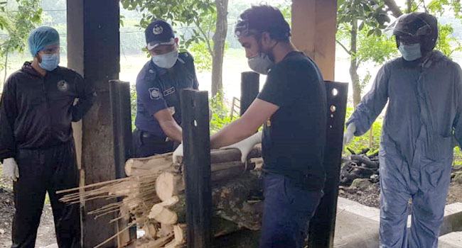 করোনায় মৃত মুক্তিযোদ্ধার সৎকারে নেই স্বজনরা, দায়িত্ব নিলেন পুলিশ