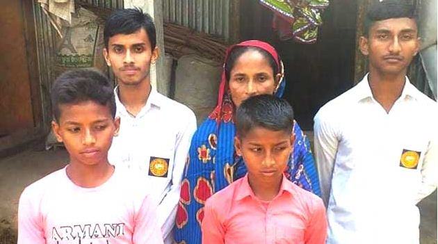 মাছ বিক্রেতার ছেলে রাকিব জিপিএ-৫ পেয়েছে