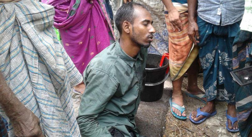 বাস চলাচলের প্রথম দিনেই সড়কে ঝরলো তরুণের প্রাণ