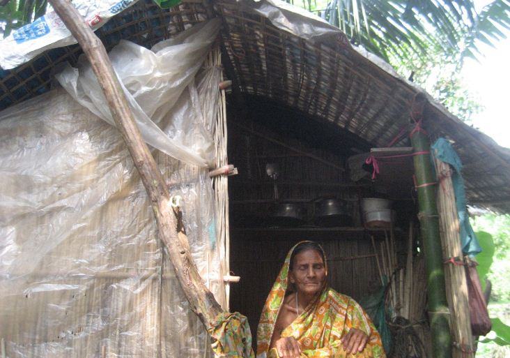 যদি একটা ঘর পেতাম, শান্তিতে ঘুমিয়ে শেখ হাসিনার জন্য দোয়া করতাম...