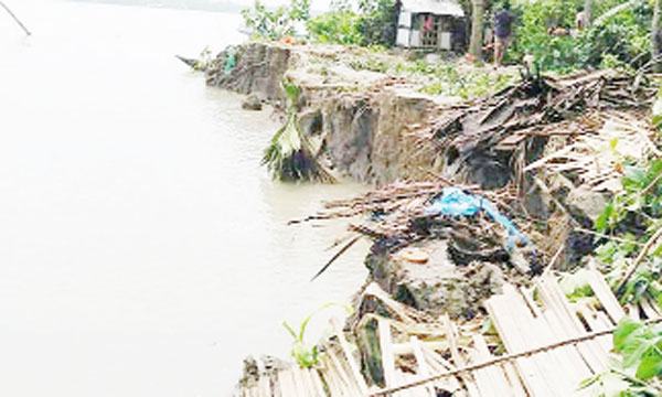 কীর্তনখোলা, সন্ধ্যা ও বিষখালীর ভাঙনে বিপর্যস্ত জনপদ