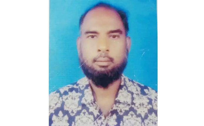 ছেলেকে কলেজে ভর্তি করানো হলো না আবুল কাশেমের