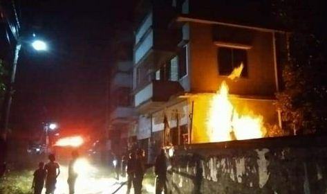 বজ্রপাতে গ্যাসের রাইজারে আগুন