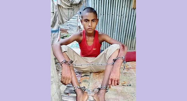 চুরির অজুহাতে শিশুকে শিকলবন্দী