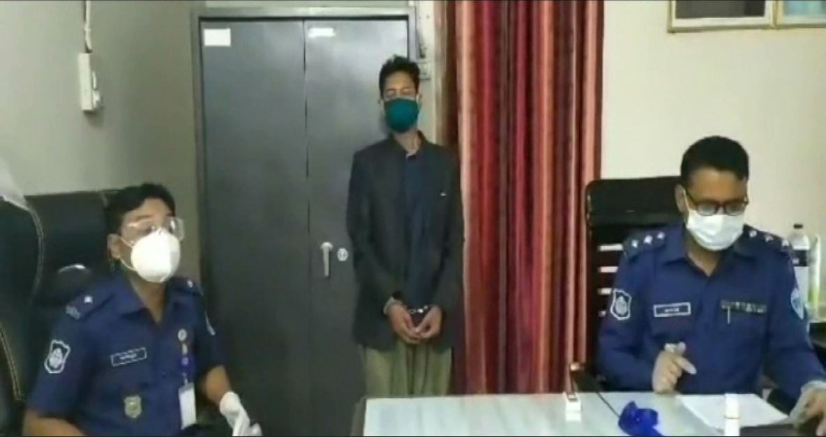 সেনাবাহিনীর লেফটেন্যান্ট জেনারেল পরিচয়ে ৪ লাখ টাকা আদায়, অবশেষে গ্রেফতার