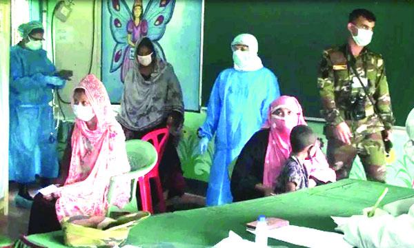 গাজীপুরে দুস্থ ও গর্ভবতী মায়েদের স্বাস্থ্যসেবা দিলো সেনাবাহিনী