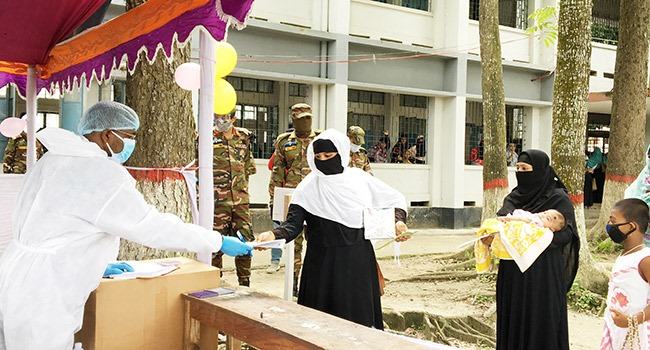 বঙ্গবন্ধুর জন্মশতবার্ষিকী উপলক্ষ্যে শরীয়তপুরে গর্ভবতী মায়েদের চিকিৎসাসেবা সেনাবাহিনীর