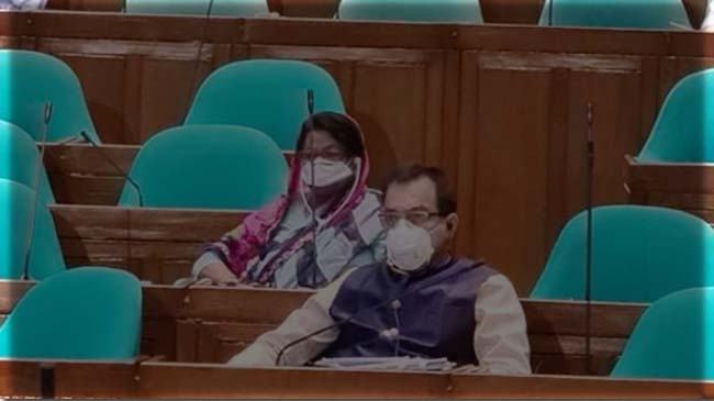 সংসদে খালেদা-তারেকের নাম নেয়ায় সরকারি দলের আপত্তি