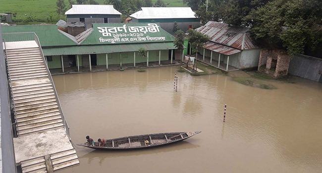 জামালপুরে দেড় লাখ মানুষ পানিবন্দী, মৃত্যু ১