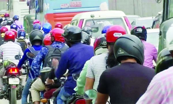 করোনাকালে পথ চলি