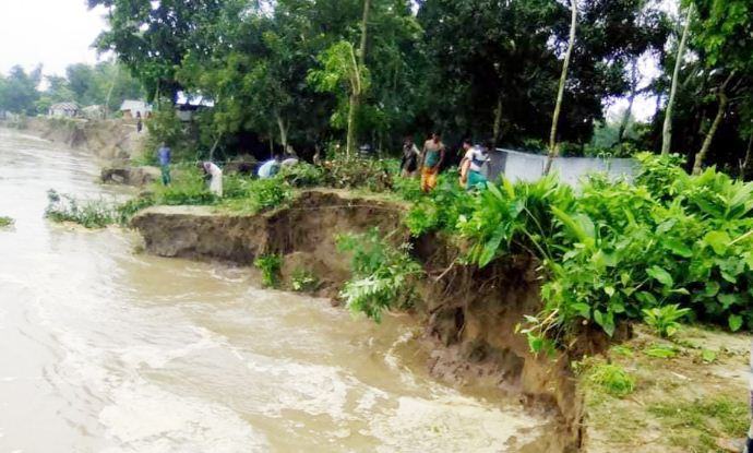 করতোয়ায় পানি বেড়ে তীব্র নদীর ভাঙ্গন, ক্ষতিগ্রস্ত ১৫টি পরিবার