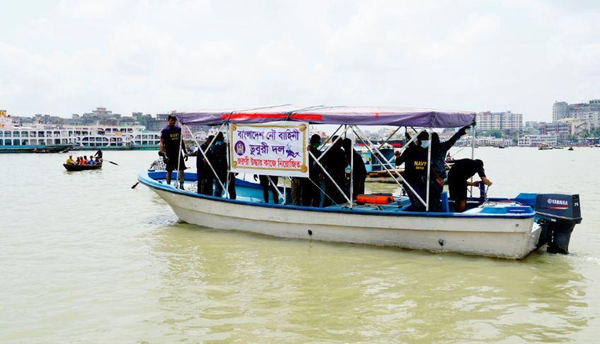 অভিযান সমাপ্তির আড়াই ঘন্টা পর ভেসে উঠল আরো ১ লাশ