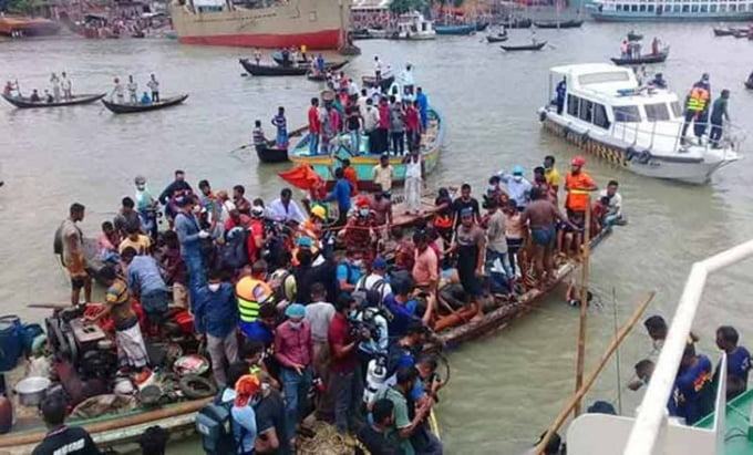 বুড়িগঙ্গায় লঞ্চডুবি : ময়ূর-২ লঞ্চের মালিকসহ ৭জনের বিরুদ্ধে প্রতিবেদন ১৭ আগস্ট
