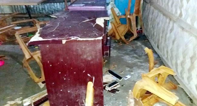মিরসরাইয়ে ইয়াবা বহন না করায় সিএনজি চালকদের মারধর