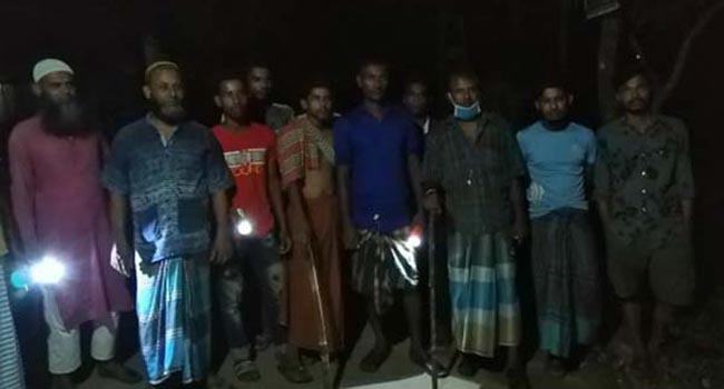 সোনারগাঁওয়ে ডাকাতের উৎপাতে অতিষ্ট গ্রামবাসী, রাতভর গ্রাম পহারা