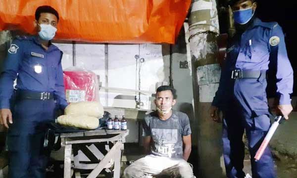 দুমকিতে গাঁজা ও ফেনসিডিলসহ যুবক গ্রেফতার