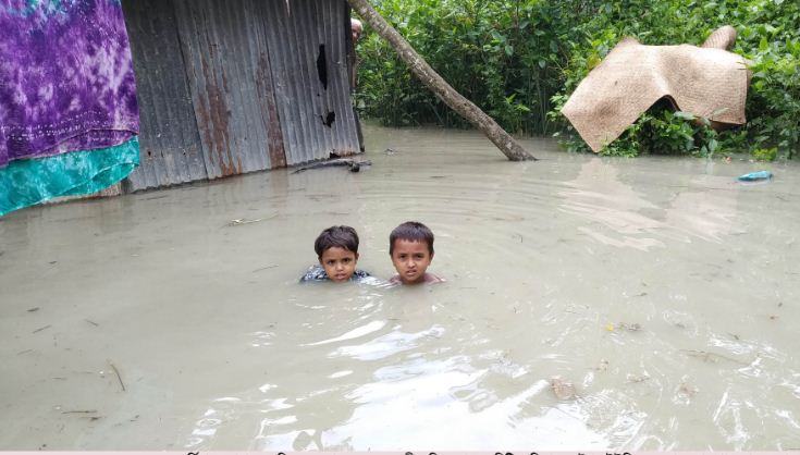 পূর্ণিমার জোয়ারে হাতিয়ায় ১০টি গ্রাম প্লাবিত