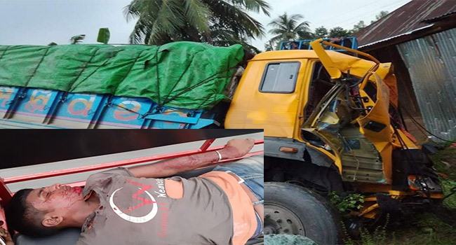 বগুড়ার শেরপুরে দুই ট্রাকের মুখোমুখি সংঘর্ষে নিহত ১