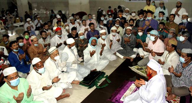 করোনায় মৃত ও আক্রান্তদের জন্য বগুড়া জেলা বিএনপির দোয়া মাহফিল