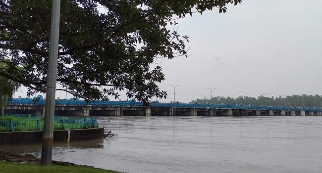 তিস্তার পানি বিপদসীমার ওপরে, খুলে দেয়া হয়েছে ৪৪টি জলকপাট