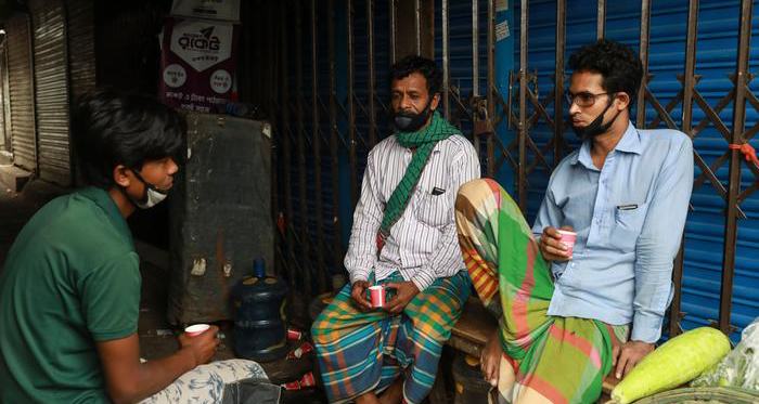 মহামারীর স্থবিরতা শিগগির কাটছে না