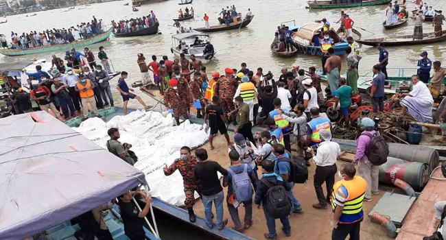 বুড়িগঙ্গায় লঞ্চডুবি : ময়ূর-২ লঞ্চের মাস্টার গ্রেফতার