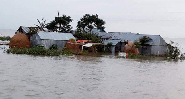 ধেয়ে আসছে পানি, তৃতীয় দফা বন্যার শঙ্কায় আতঙ্কিত সুনামগঞ্জবাসী