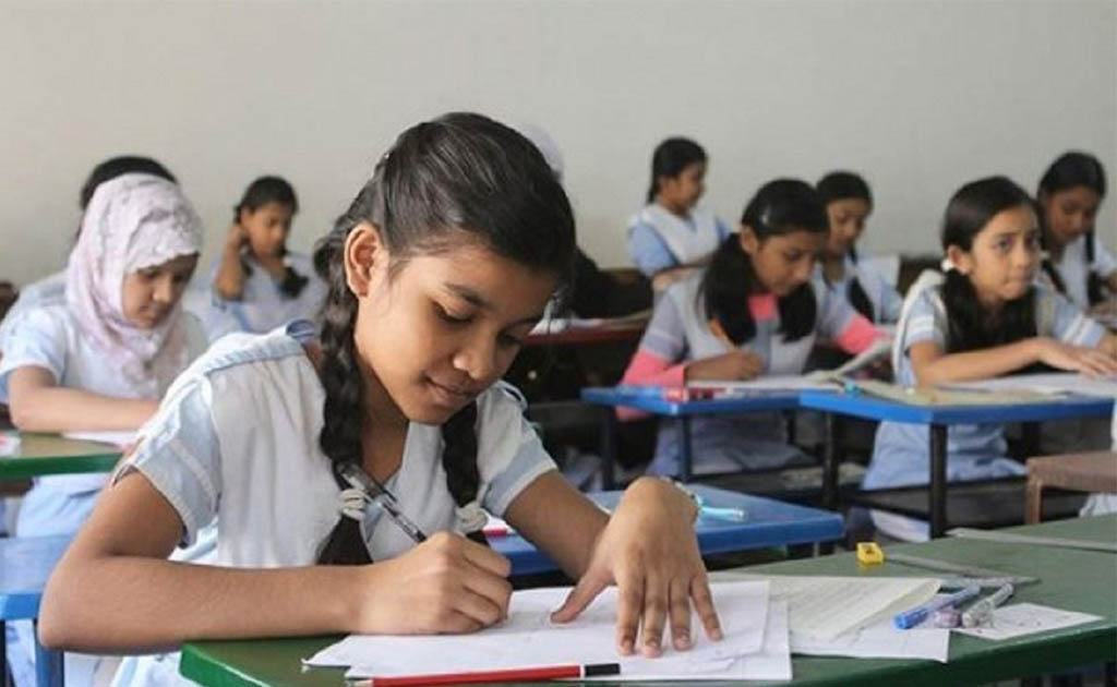করোনায় তছনছ শিক্ষাপঞ্জি