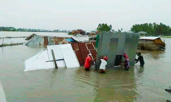 বন্যা ও নদী ভাঙনে জর্জরিত মানিকগঞ্জে চরাঞ্চলের মানুষ