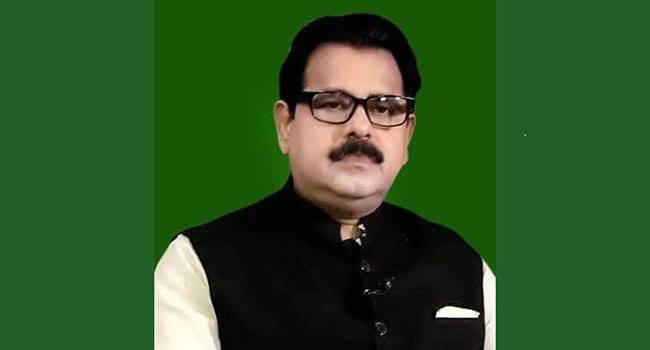 রাণীনগরে এমপি ইসরাফিল আলমের দাফন সম্পন্ন