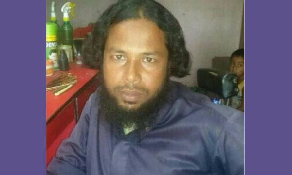 জীনের বাদশার বিরুদ্ধে ধর্ষণ চেষ্টার অভিযোগ