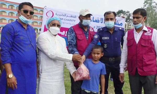 রংপুরে ইয়াতিম শিশুদের মাঝে গোশত বিতরণ