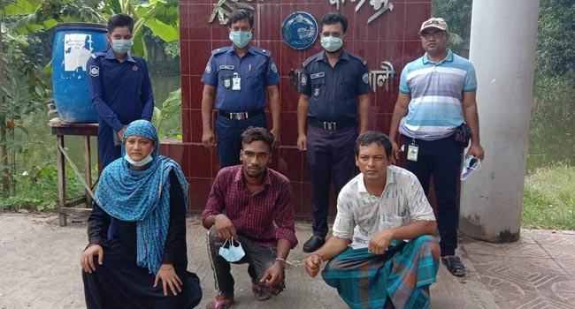 নোয়াখালীতে লুন্ঠিত মুঠোফোনসহ ৩ ডাকাত গ্রেফতার